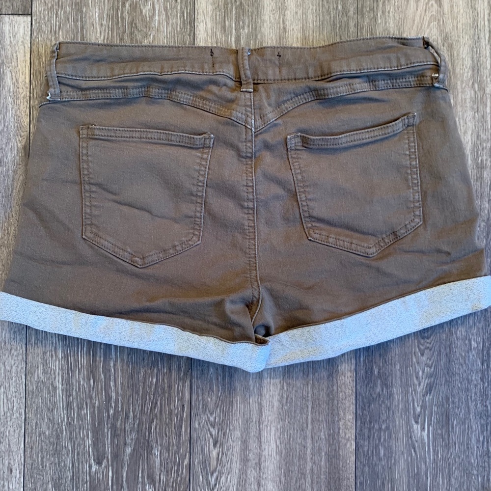GBG Los Angeles Women’s Short Shorts Size 30 - Picture 7 of 7